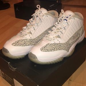 Men’s Jordan 11 low